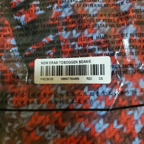 NWT Supreme New Era Toboggan Red Beanie - Picture 5 of 5